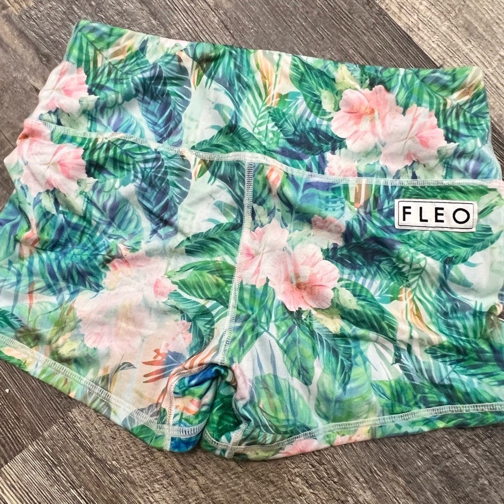 FLEO High Rise 2.5” inseam shorts